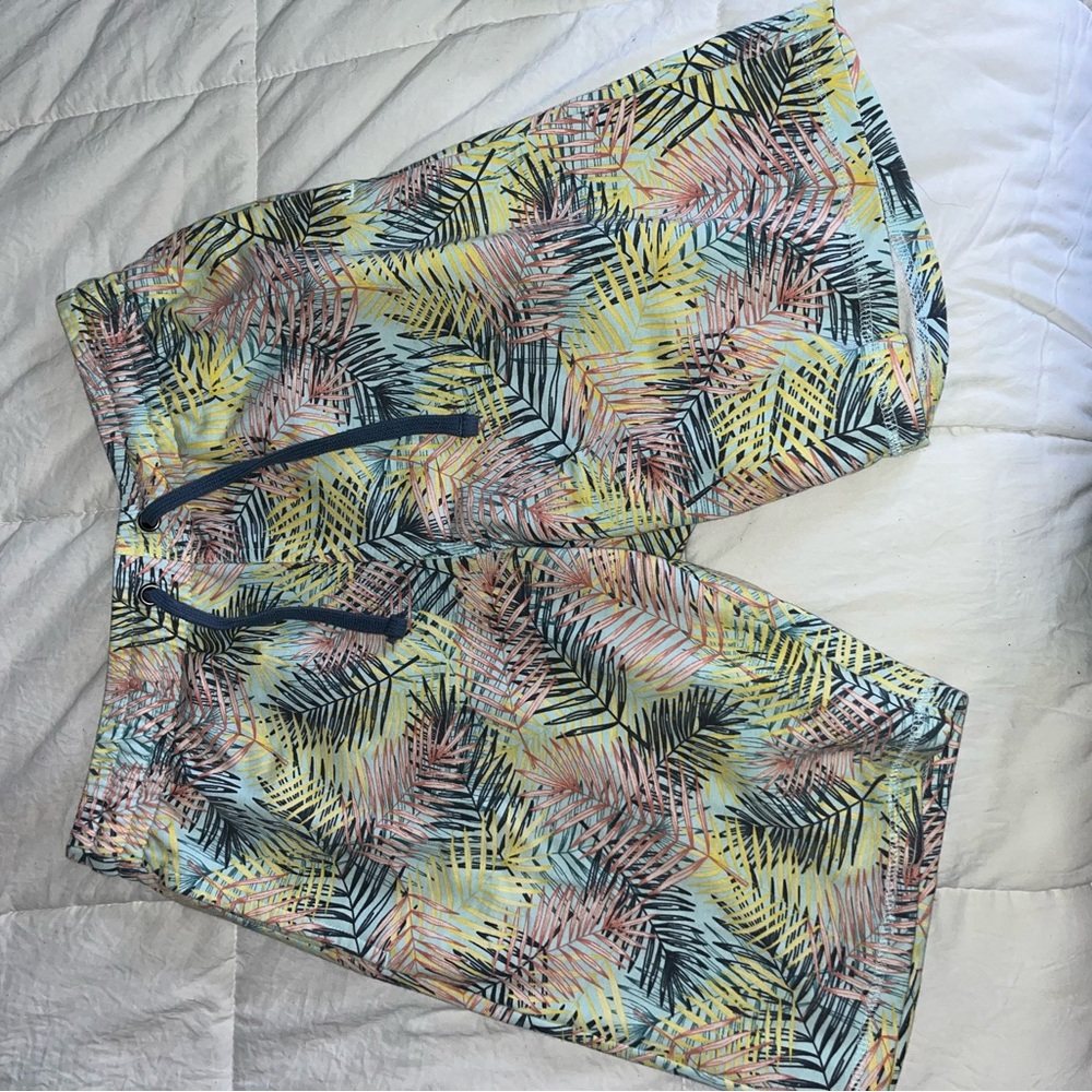 Tropical Print Men's Shorts